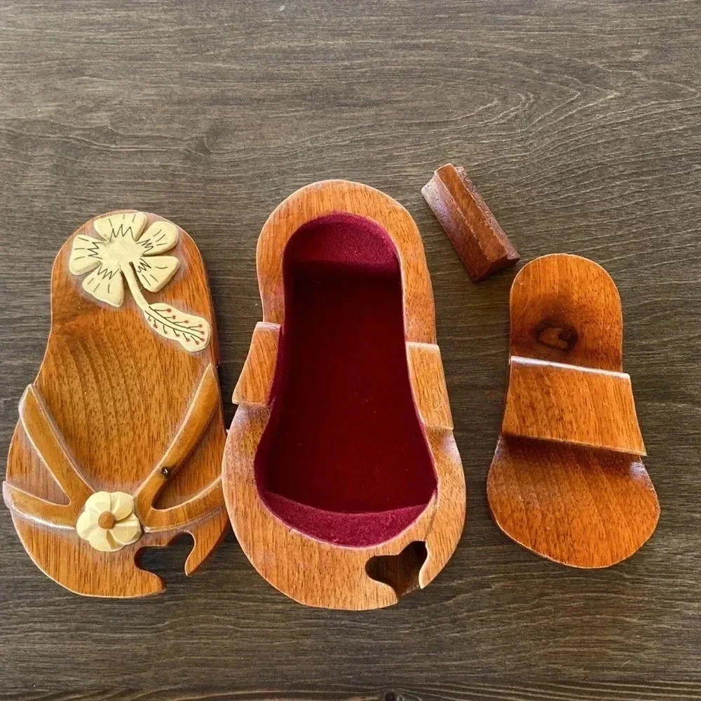 Decorative Wooden  Flip Flop Jewelry Case - Picture 6 of 7